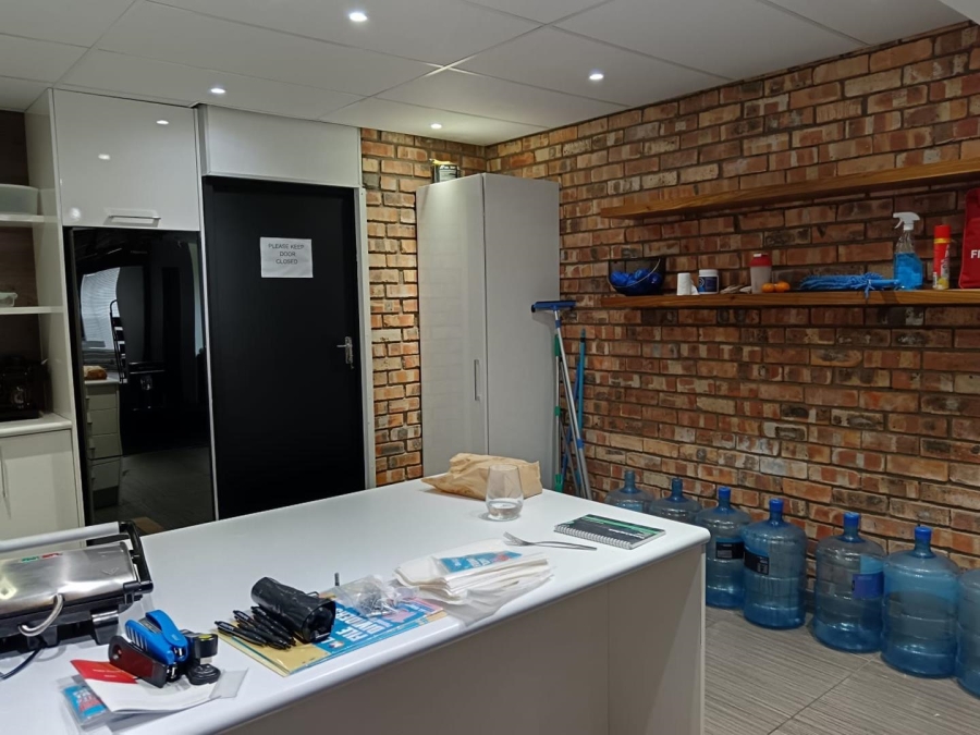 To Let commercial Property for Rent in Brooklyn Western Cape